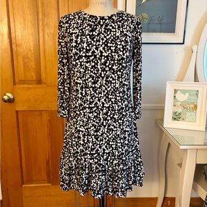 TOMMY HILFIGER 3/4-Sleeve, Ruffle-Hem Dress!  Size 6! NWT!!